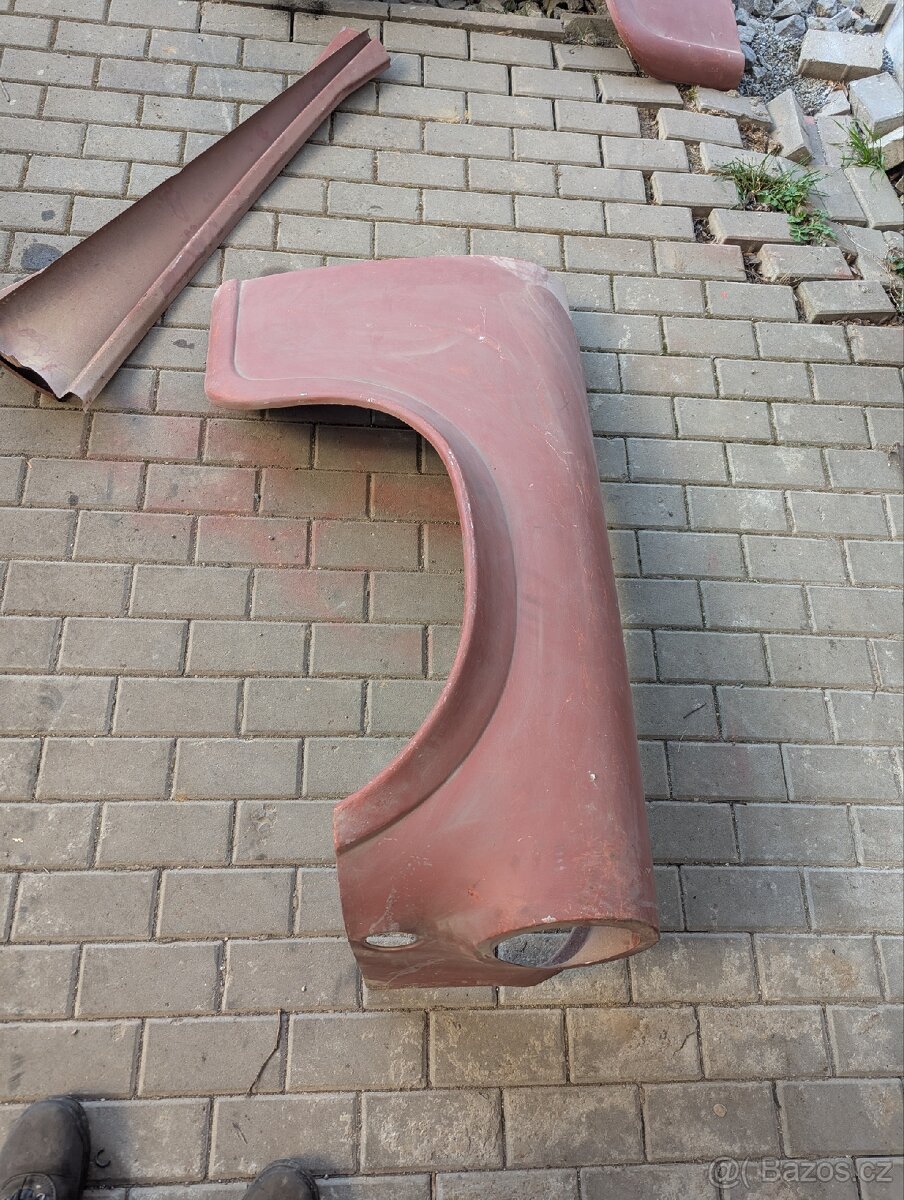 Plechy karoserie Škoda 1202 STW - 7