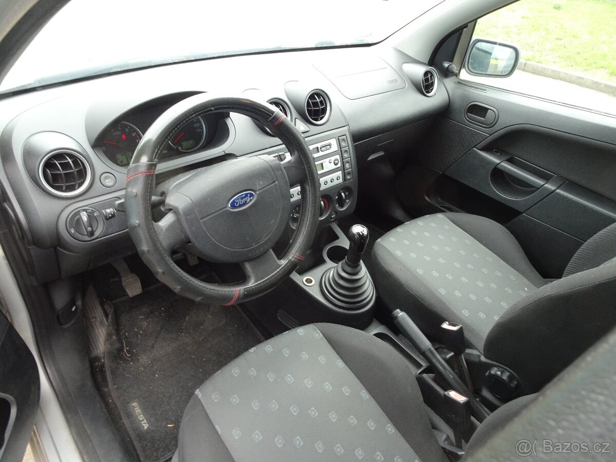 Ford Fiesta 1.3 - 7