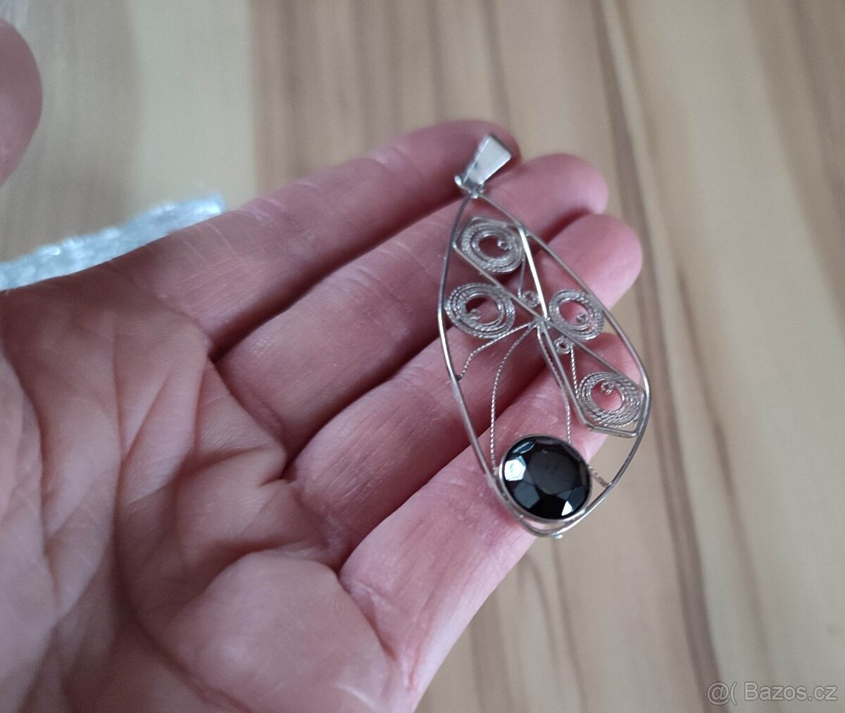 Starožitný stříbrný přívěsek filigrán s kamenem onyx - 7