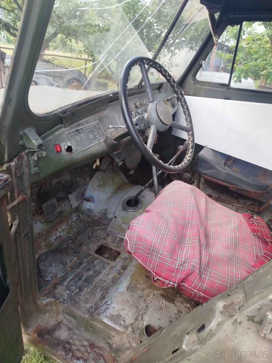 Uaz 469 - 7