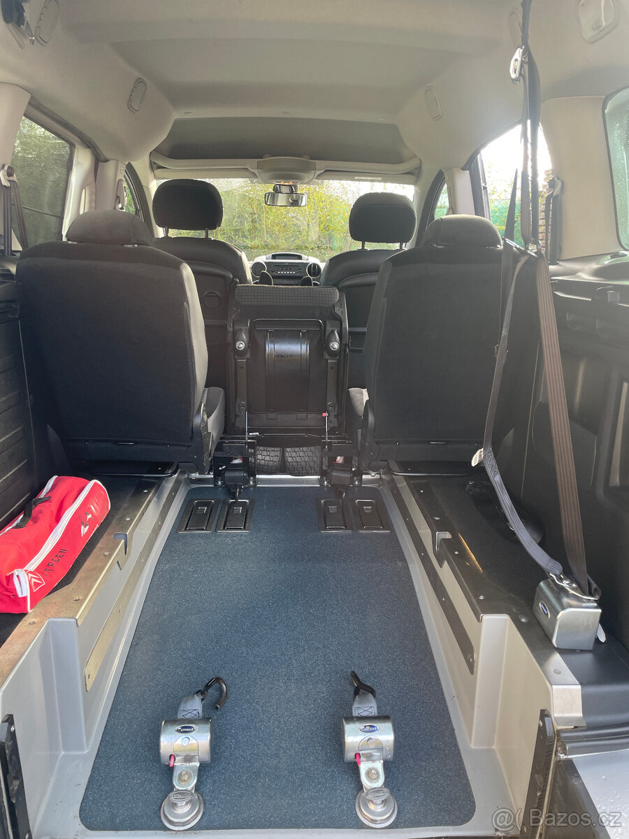 Citroën Berlingo: rampa pro vozíčkáře - 7