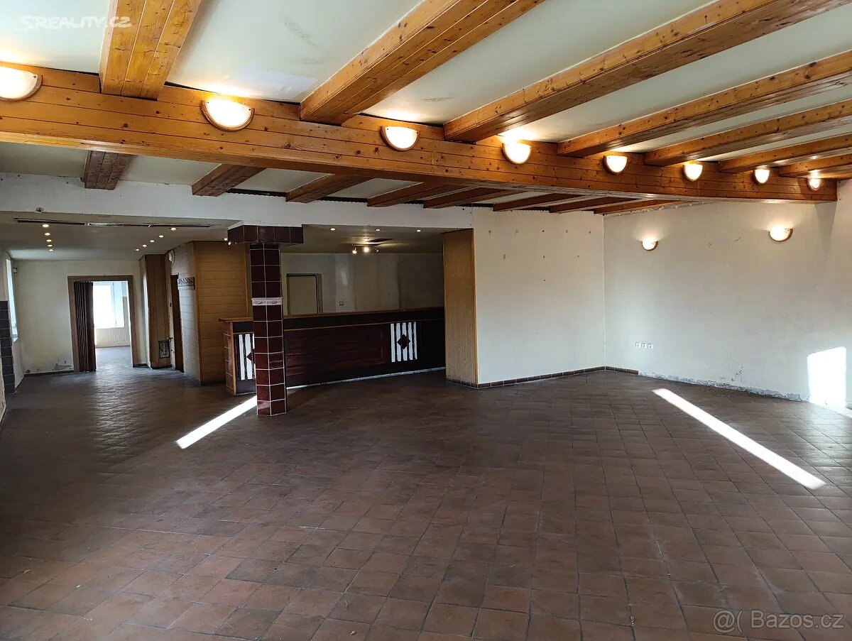 Prodej velkého domů podlažice. - 7