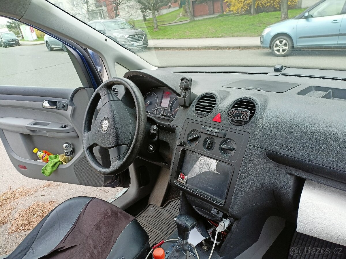 VW Caddy Maxi 1.9 TDI DSG – 7 MÍST – Webasto - 7