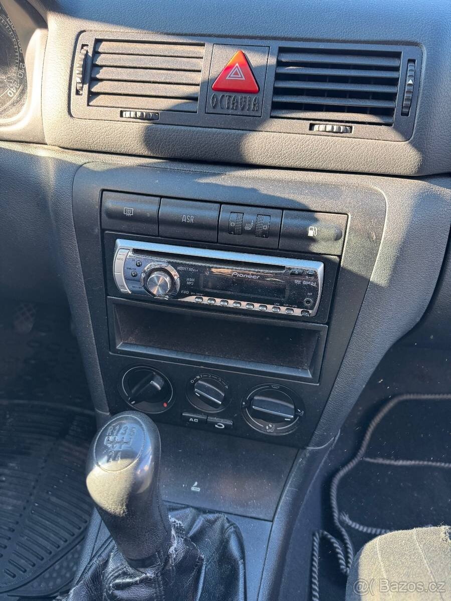 Octavia 1,6 combi - 7