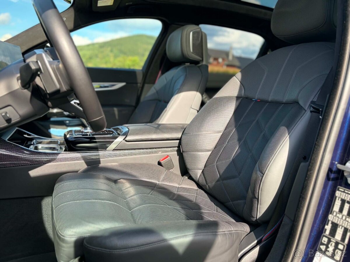 BMW 740d xDrive, M-paket, B&W, záruka - 7