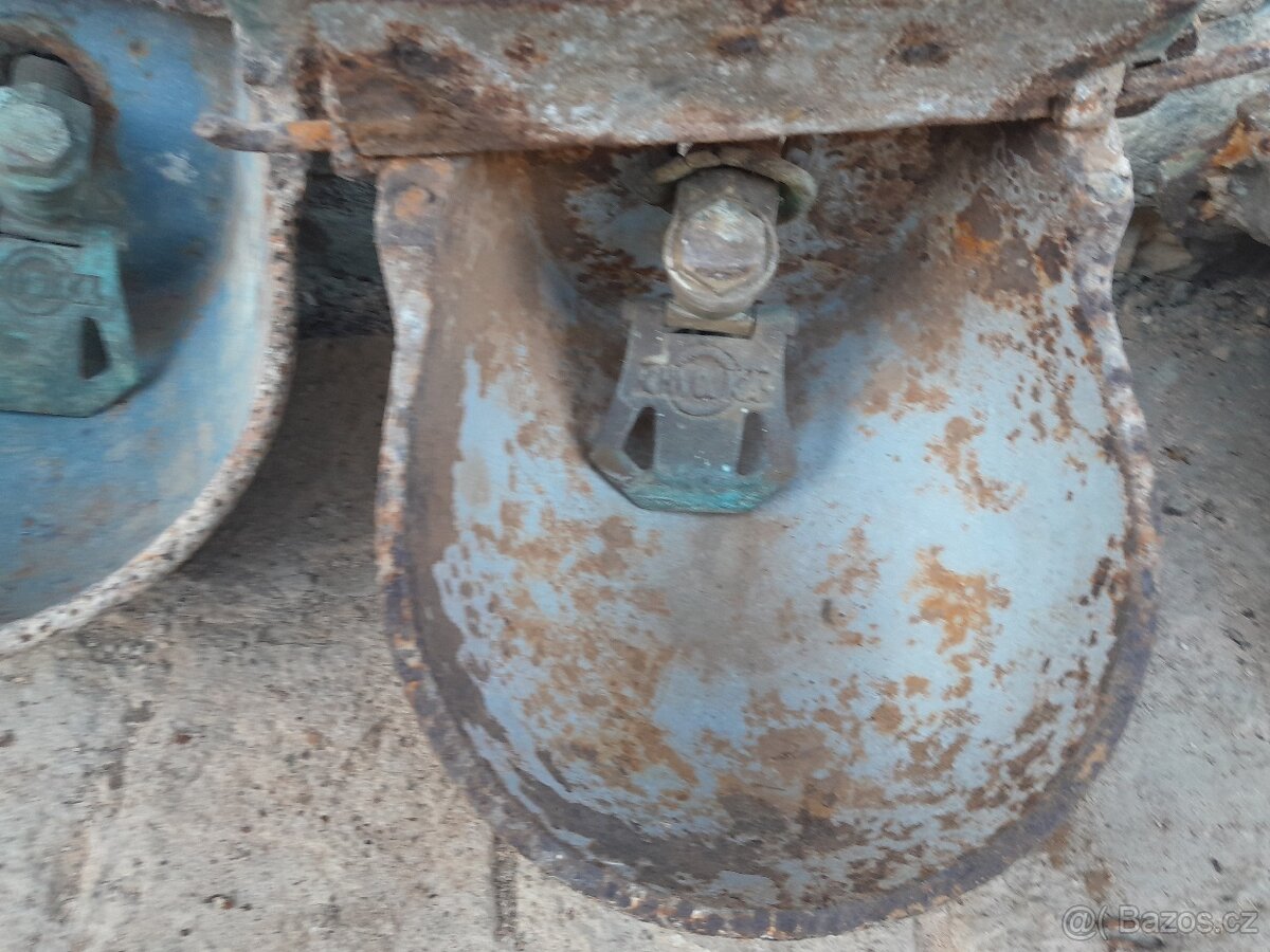 Litinové napáječky s mosazným jazykovým ventilem - 7