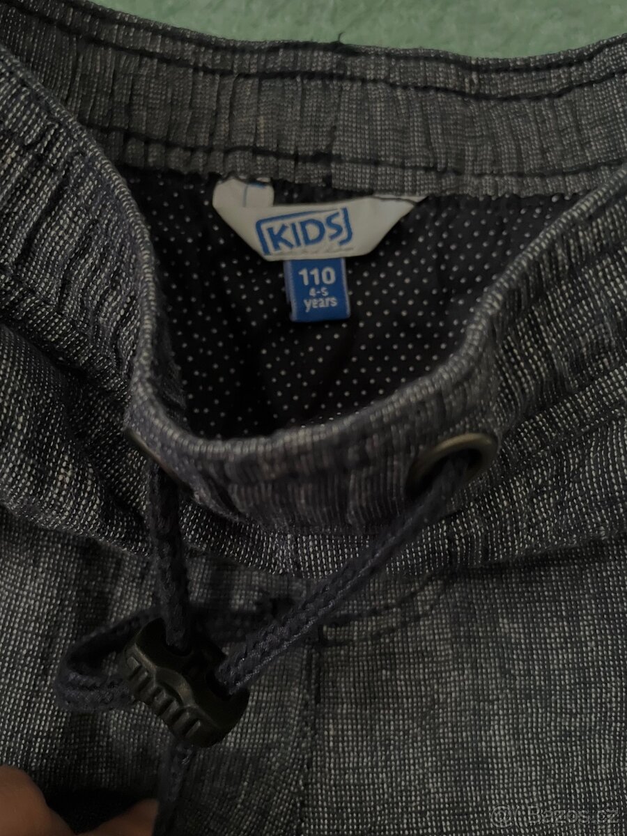 Kraťasy, mikina 104 - 7