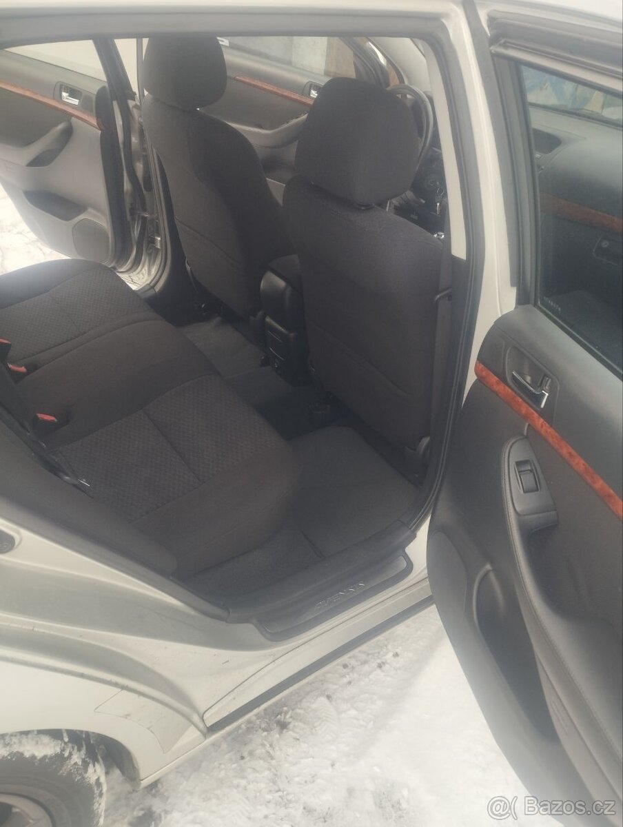Toyota Avensis - 7
