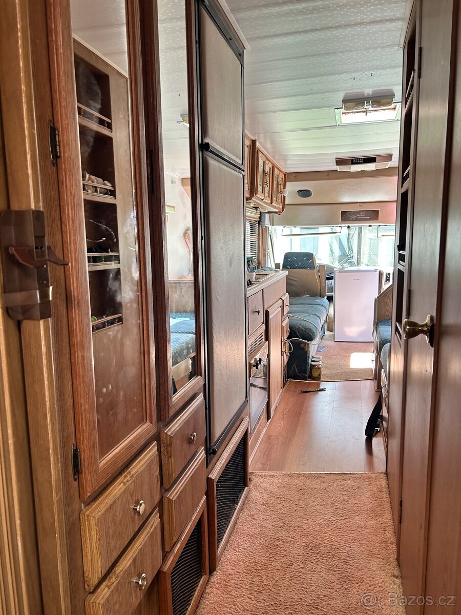 Obytné auto Coachmen 5.9TD - 7