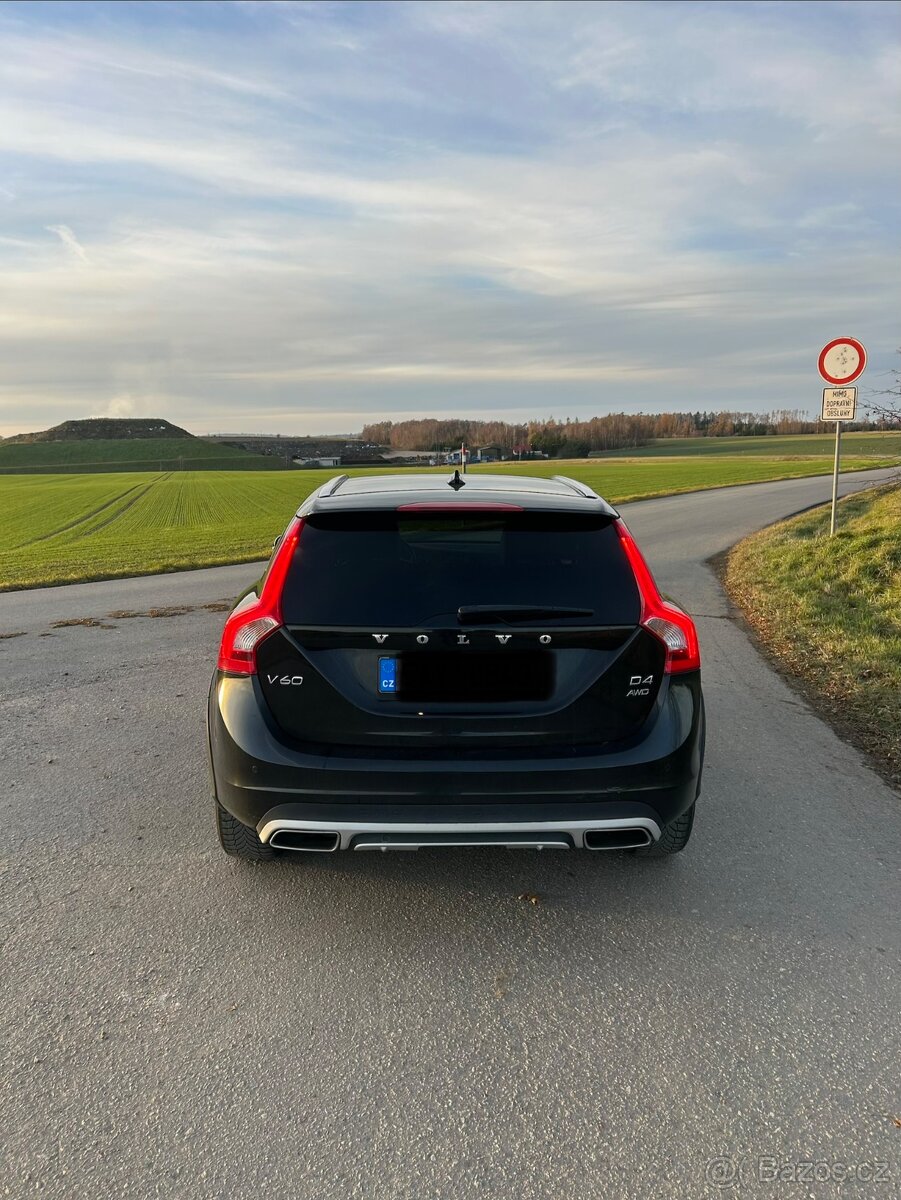 Volvo V60 Cross Country AWD - 7