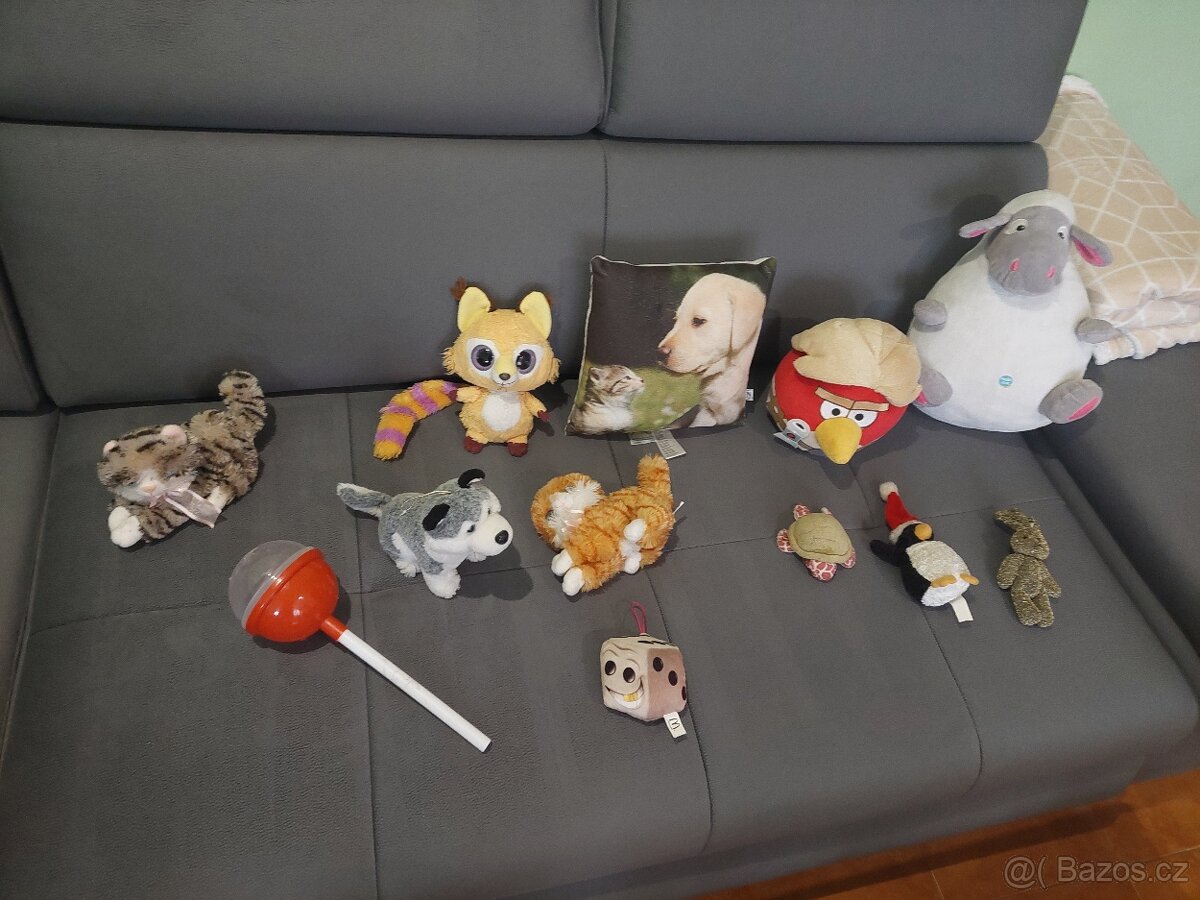 Plyšáky + polštář - 7
