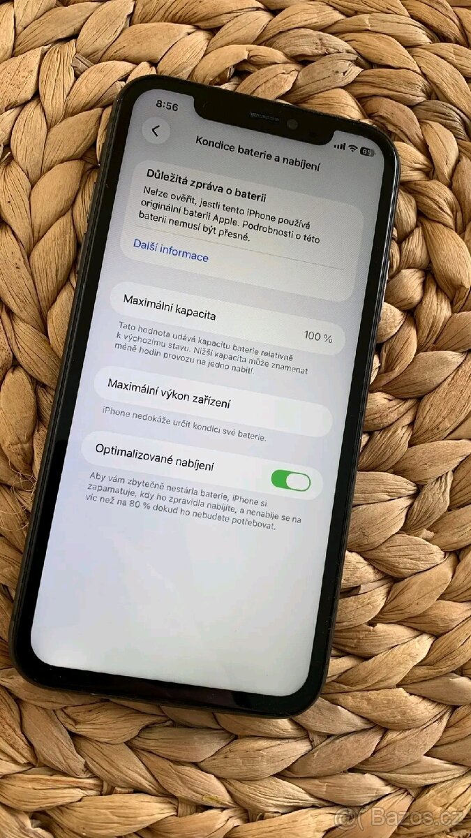 iPhone 11 64 gb černé barvy - 7