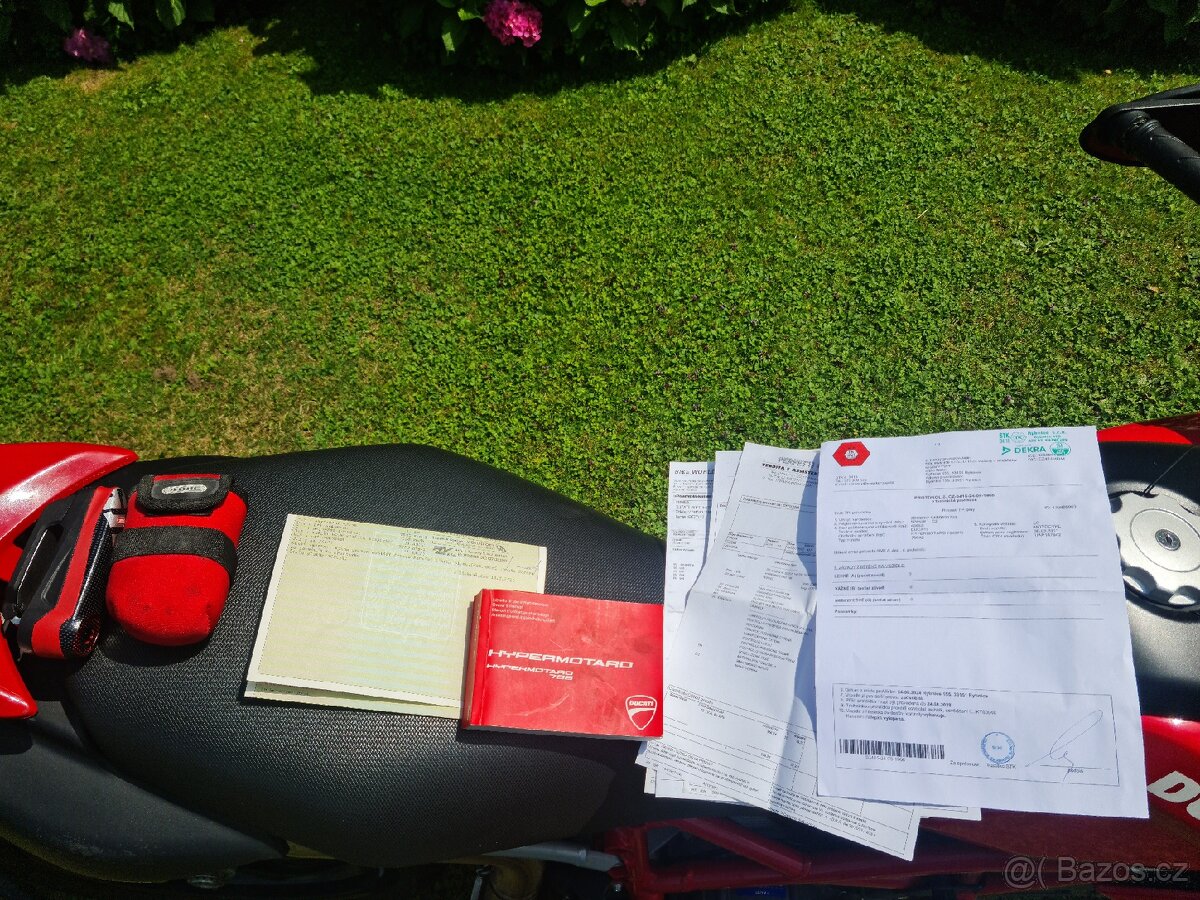 Ducati Hypermotard 796 - 7