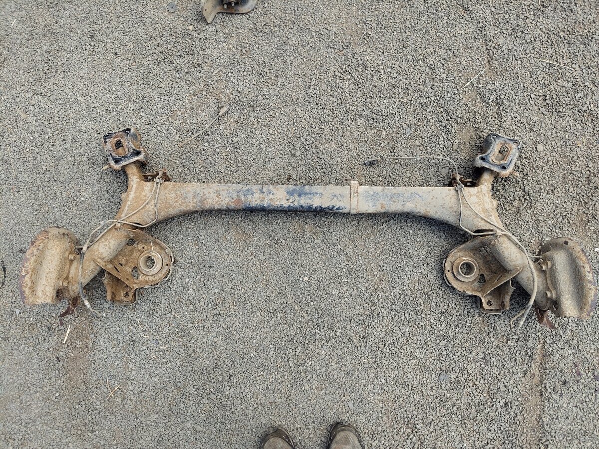 Peugeot 308 COMBI - náprava / nápravnice - 7