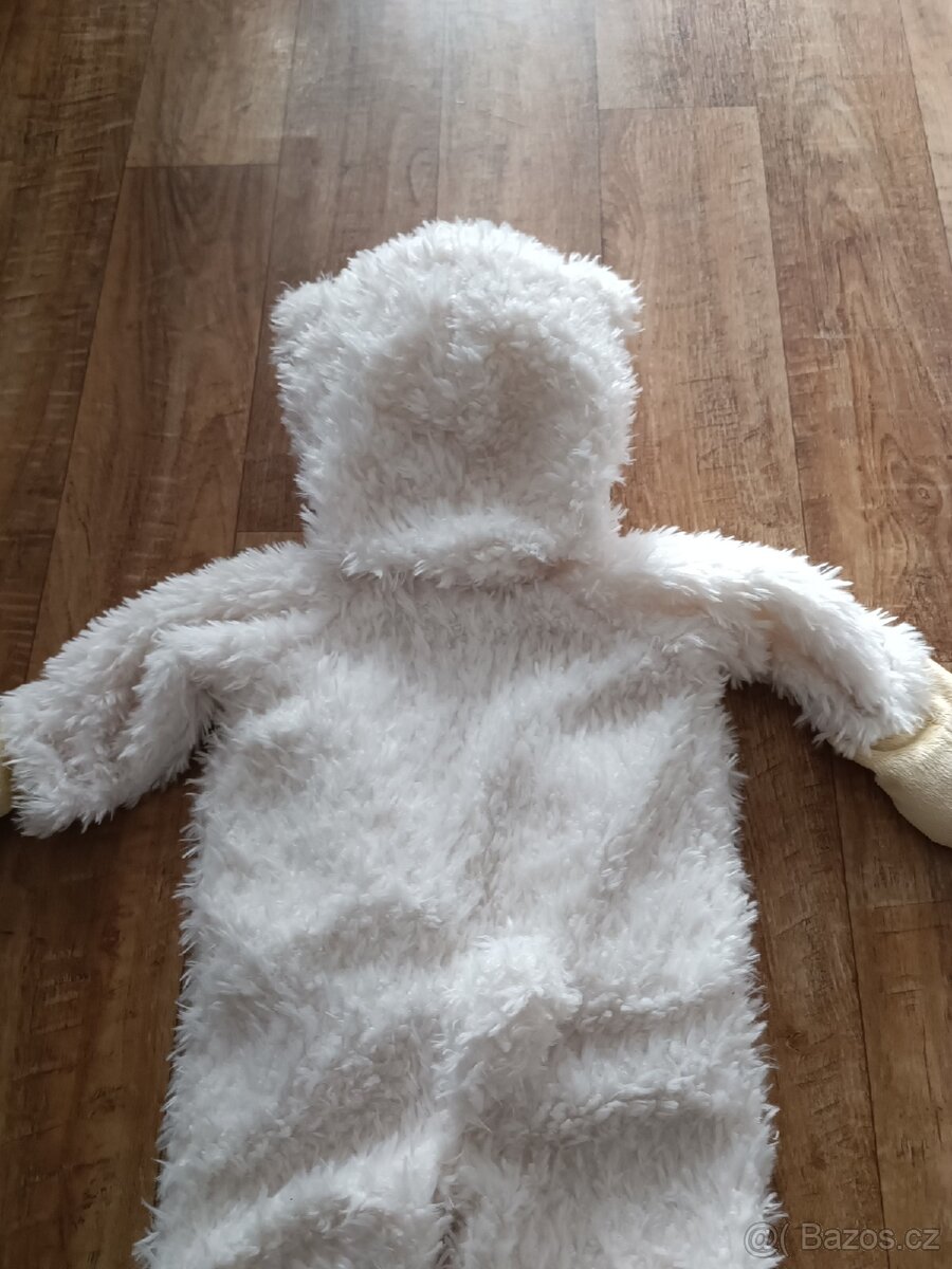 Kostým lední medvěd - 7