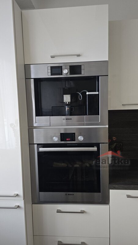 REZERVACEProdej krásného bytu 3+1, 70m2, s balkónem, O - 7