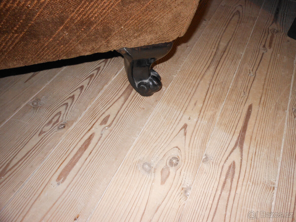 Prodám staré klubové křesla - 7