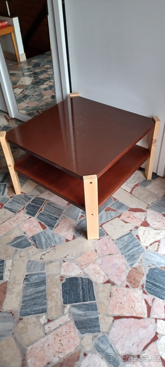 Konferenční stolek starší - 7