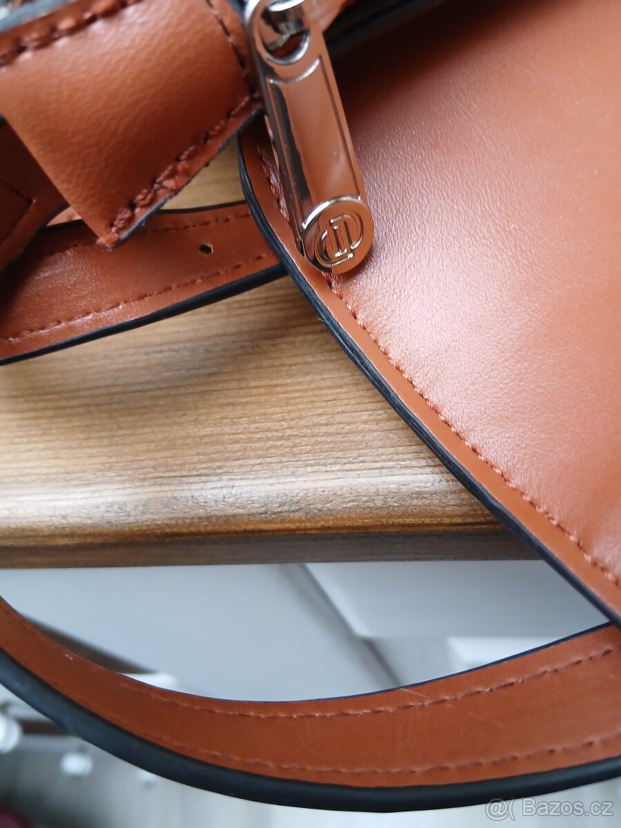 Dámská kabelka. - 7
