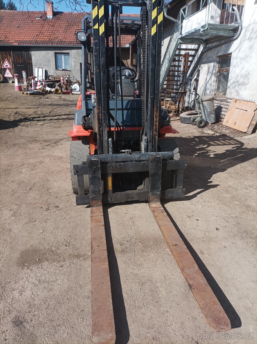 Vysokozdvižný vozík, Ještěrka,,Zdvižka,Toyota SAS 45 - 7