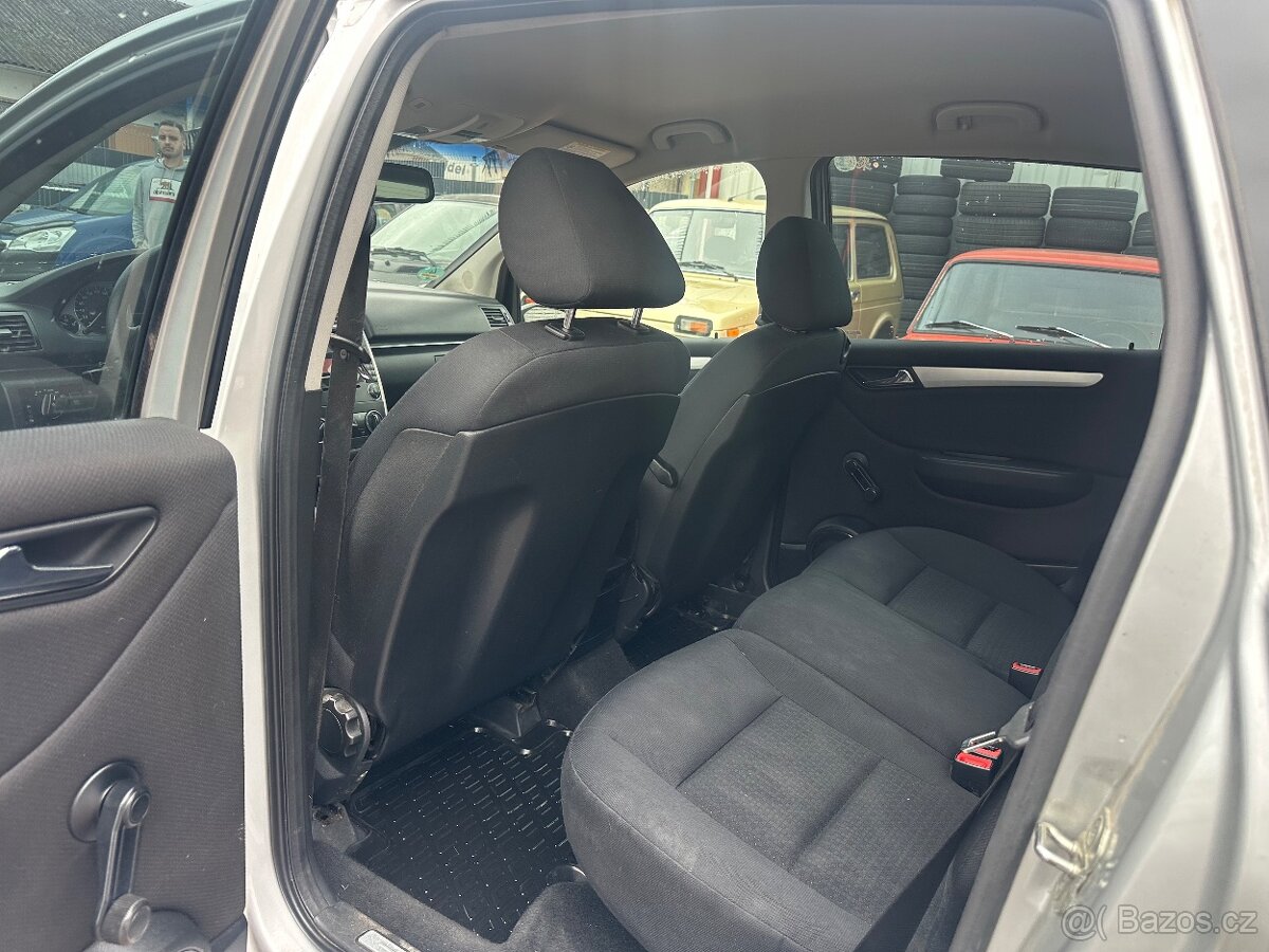 ///// Mercedes-Benz B180CDI 80kw AUTOMAT , slušný stav ///// - 7