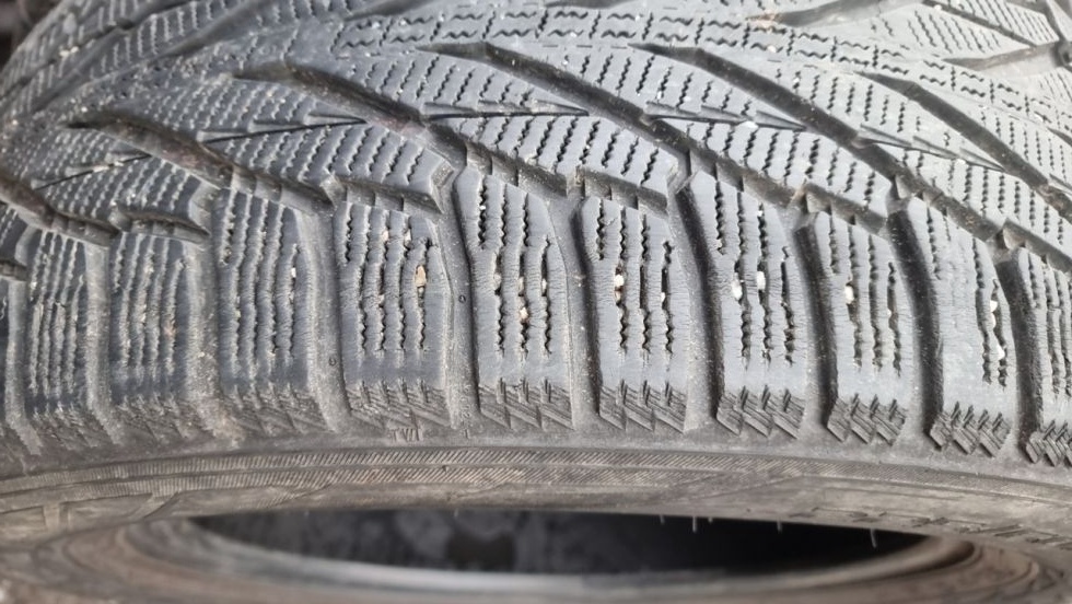 Zimní pneu 225/60/17 Nokian - 7