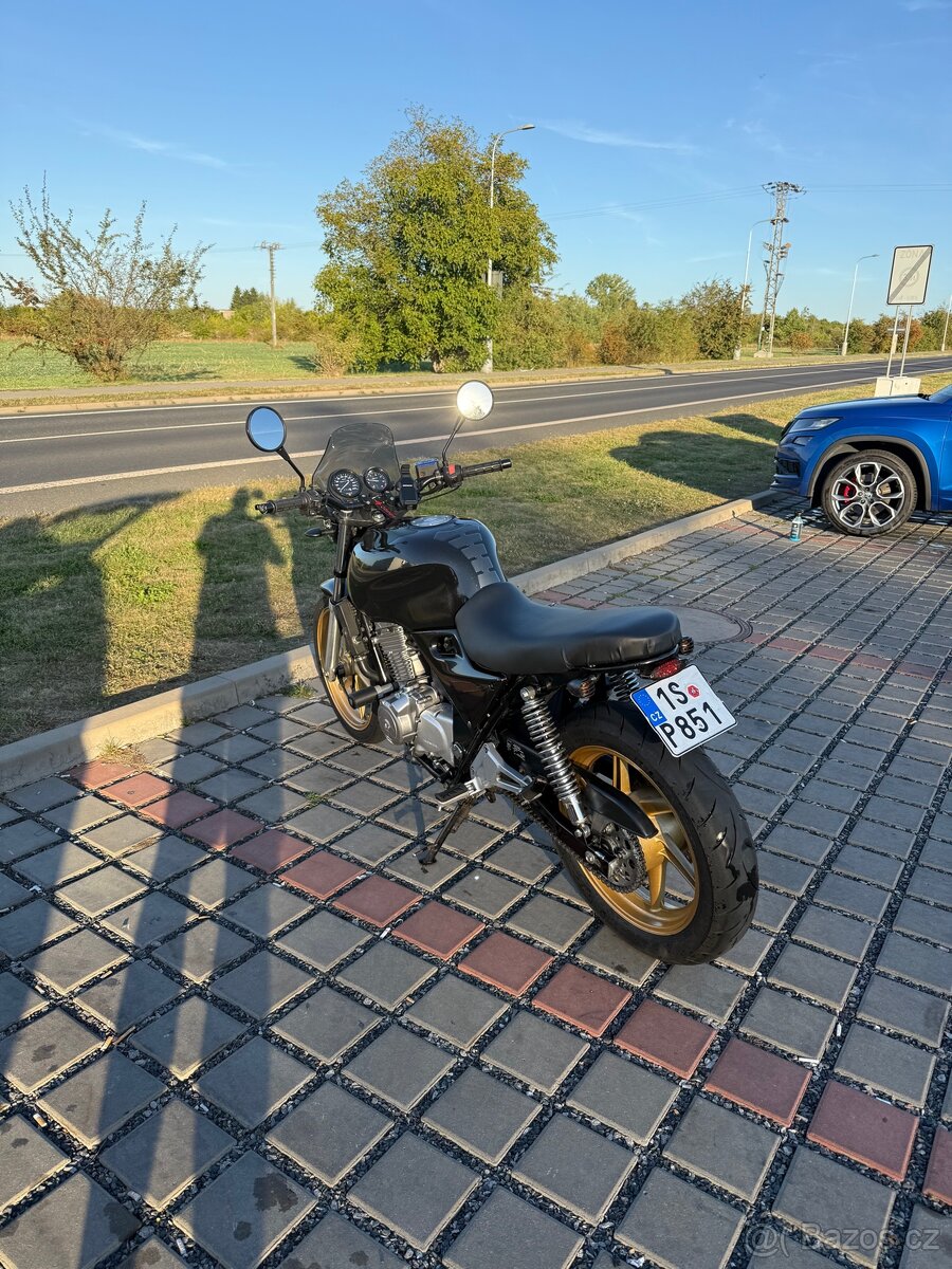 Hondu CB 500 cafe racer - 7