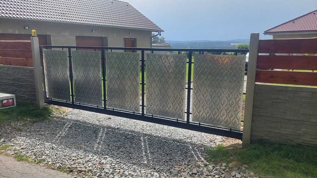 Samonosná brána komplet C60 ECO průjezd až 5m výška až 1,5m - 7