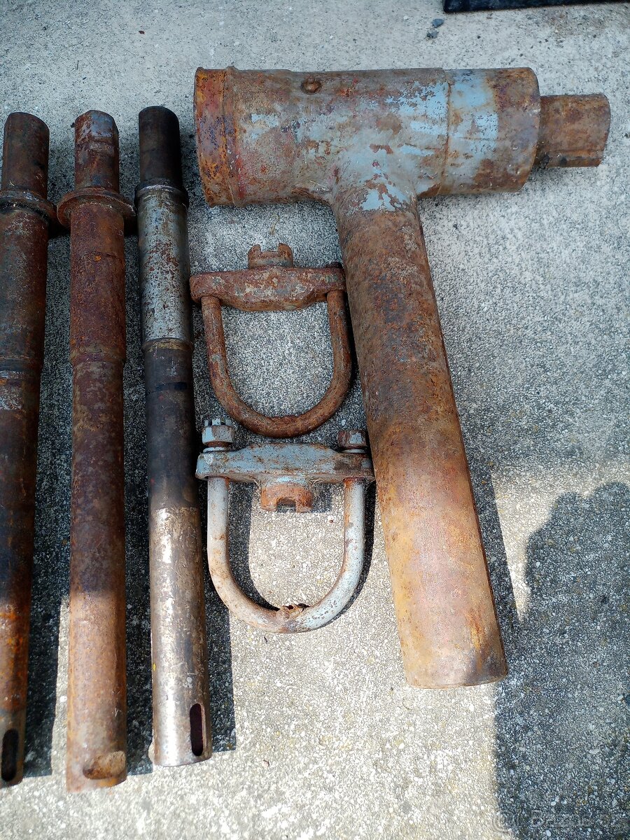 ZETOR 4011 - DÍLY PŘEDNÍ NÁPRAVY - 7