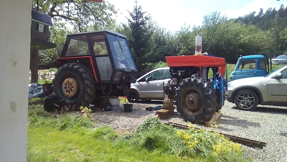 Traktor zetor - 7