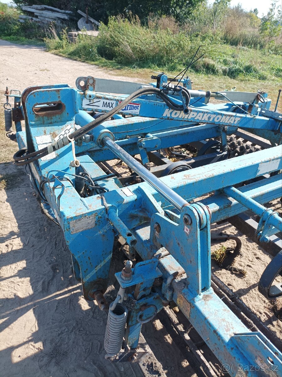 Kompaktor Farmet 4m - 7