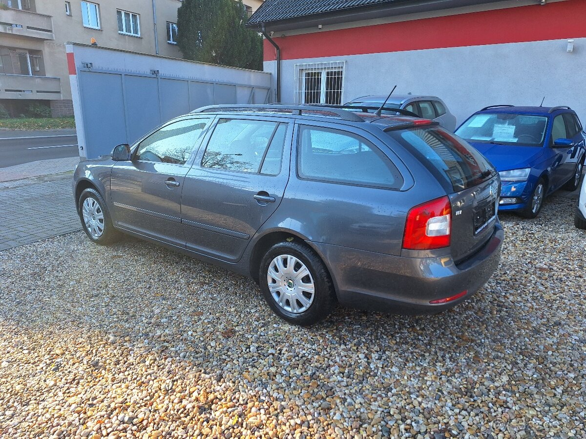 Škoda Octavia 1.6 TDi 77KW S.Kniha, Tažné zař. Ambi. Kombi - 7