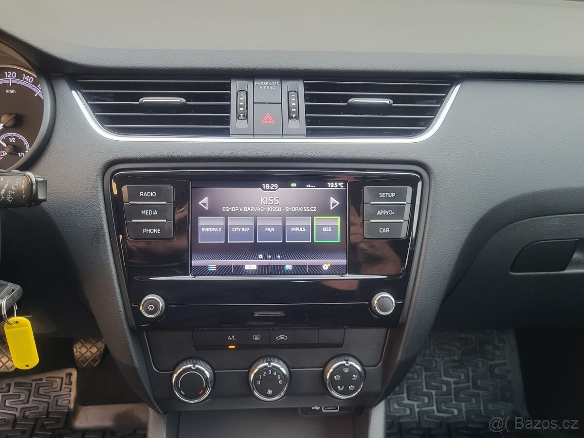 Škoda Octavia III 1.6 TDI 85kW Ambition 1.Majitel - 7