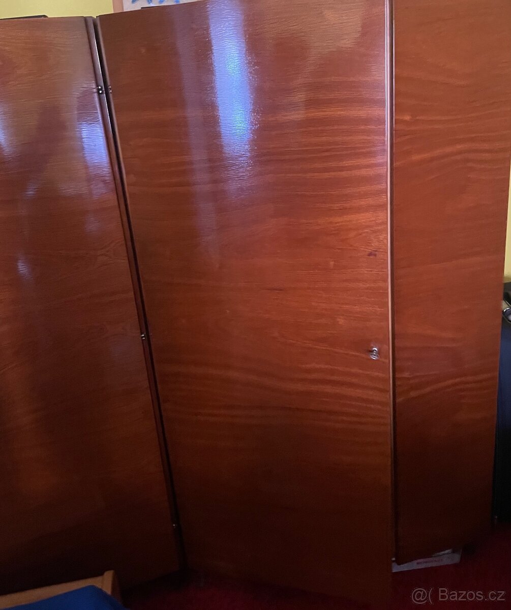 Staré skříně - 7