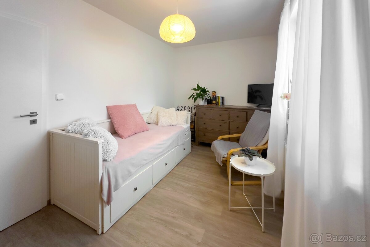 Prodej RD 6+kk_158 m² + garáž, pozemek 475m2, Úvaly u Pha - 7