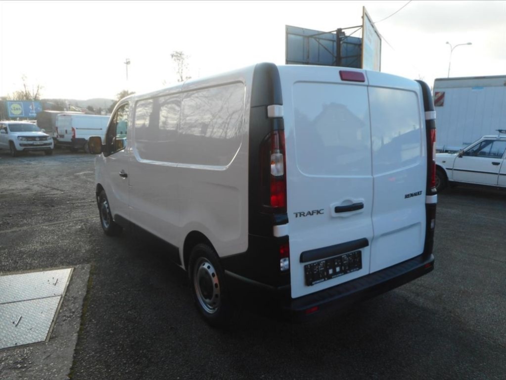 Renault Trafic,2,0 DCi - 7