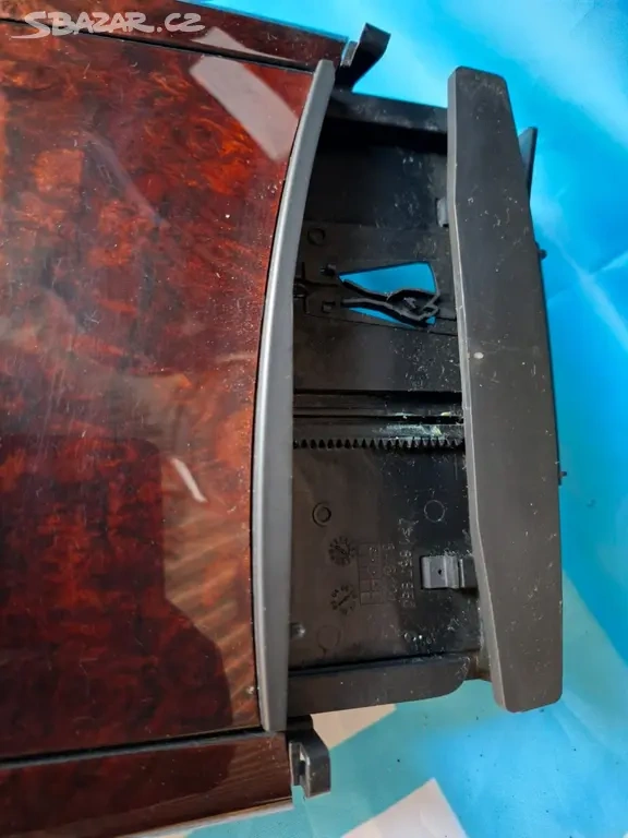 Středová konzole Audi A6C6 4f - 7