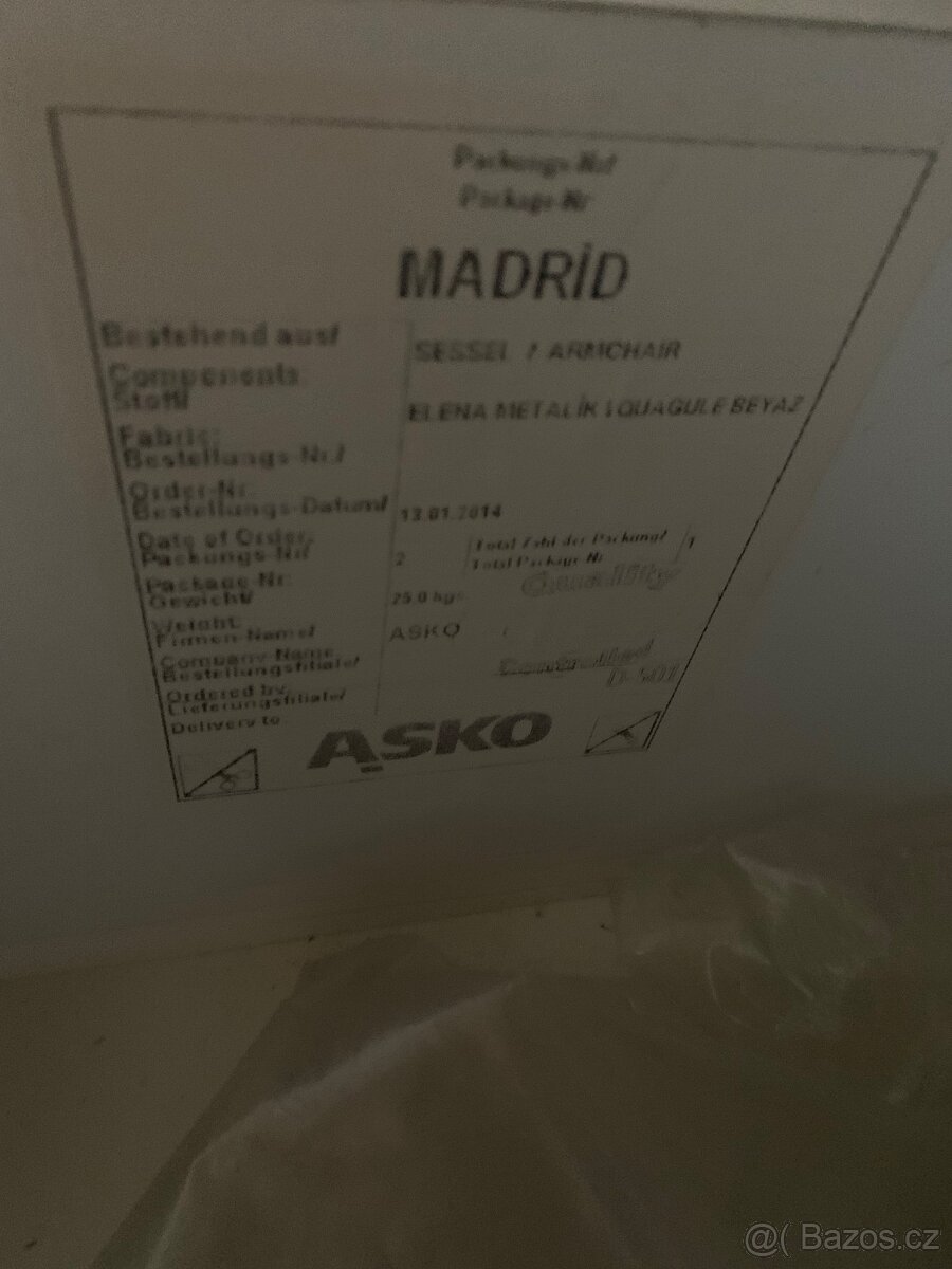 Rozkládací křeslo s uloženým prostorem - 7