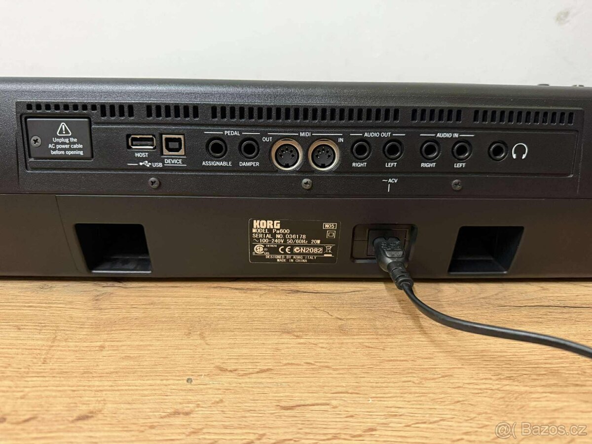 klávesy Korg Pa600 - 7