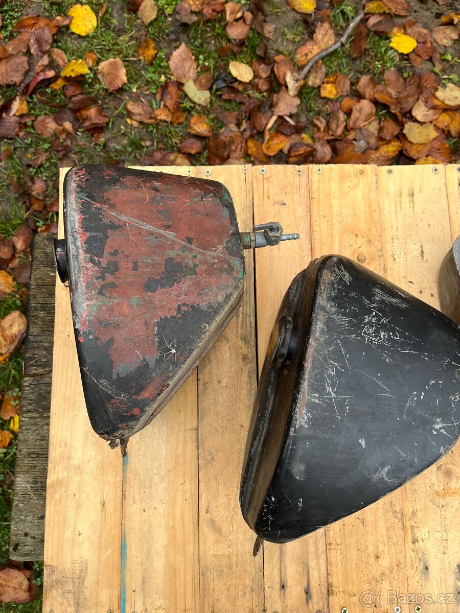 Nádrž jawa pionýr - 7