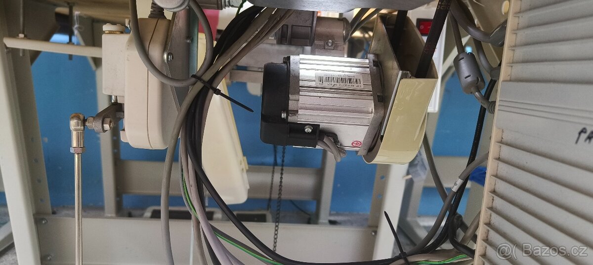 Průmyslový automaticky šicí stroj Juki dln-5410n-7 - 7