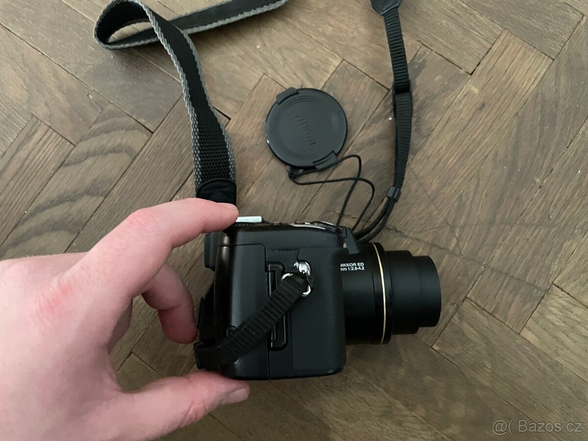 Nikon Coolpix 5700 - 7