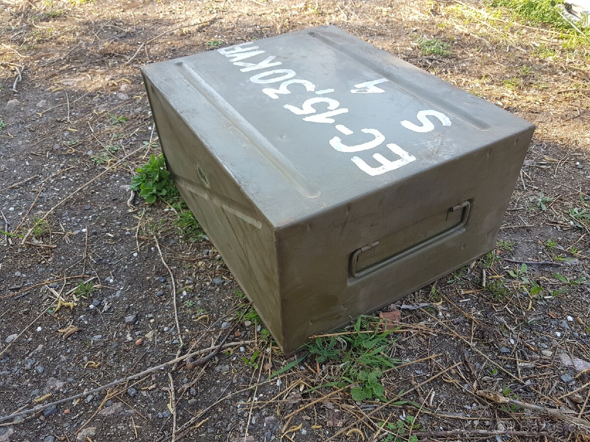 Vojenske kovove bedny - 7