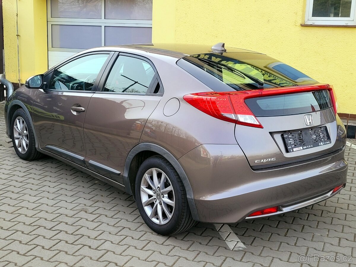 Honda Civic 1,8 iVTEC - 7
