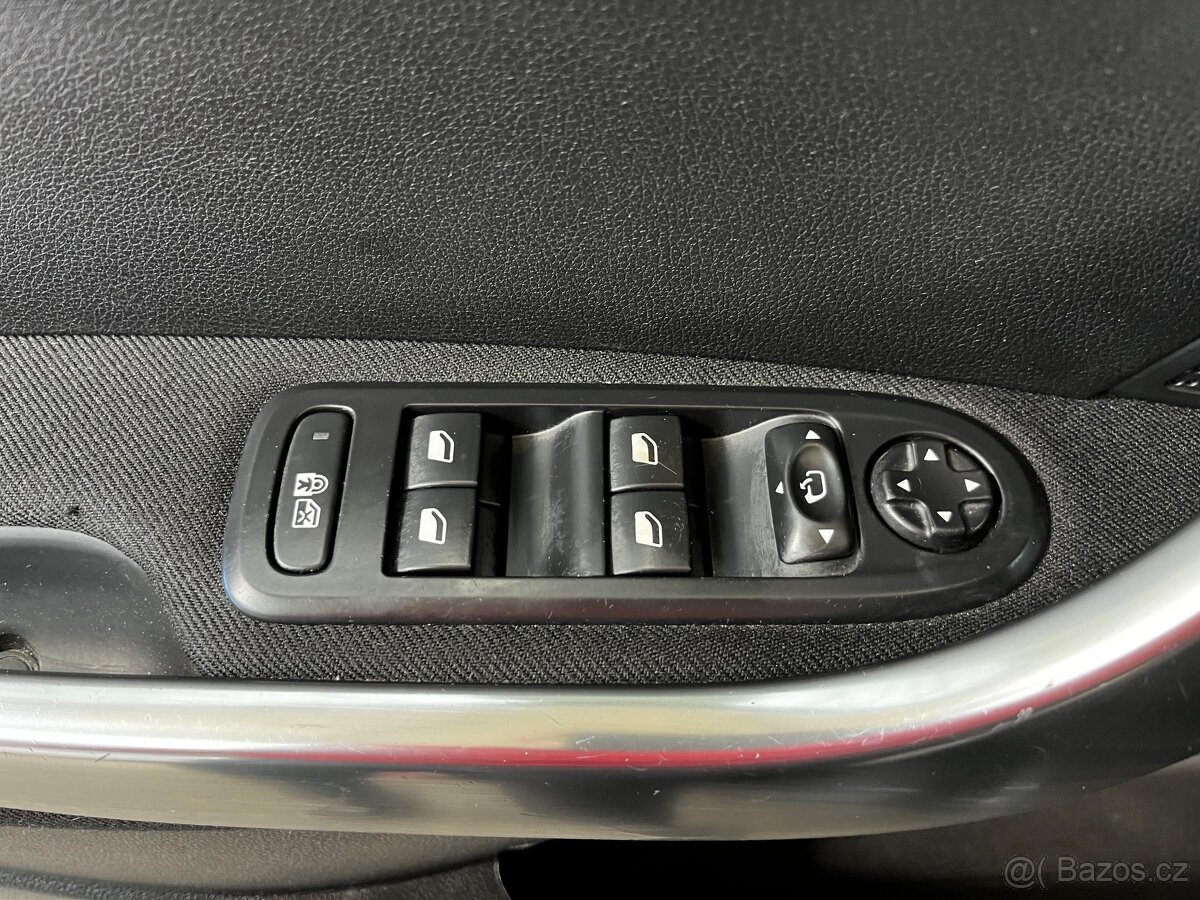 Peugeot 308 1.6 HDi , 84 kW nafta, 2014 - 7