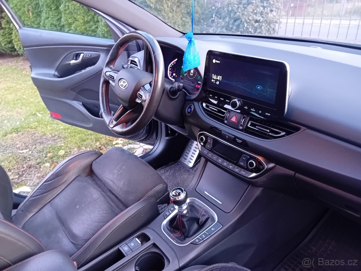 Hyundai i30 combi 48V - 7