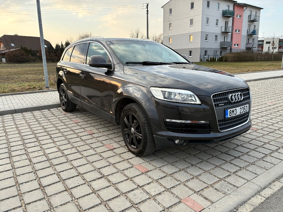 Audi Q7 - 7