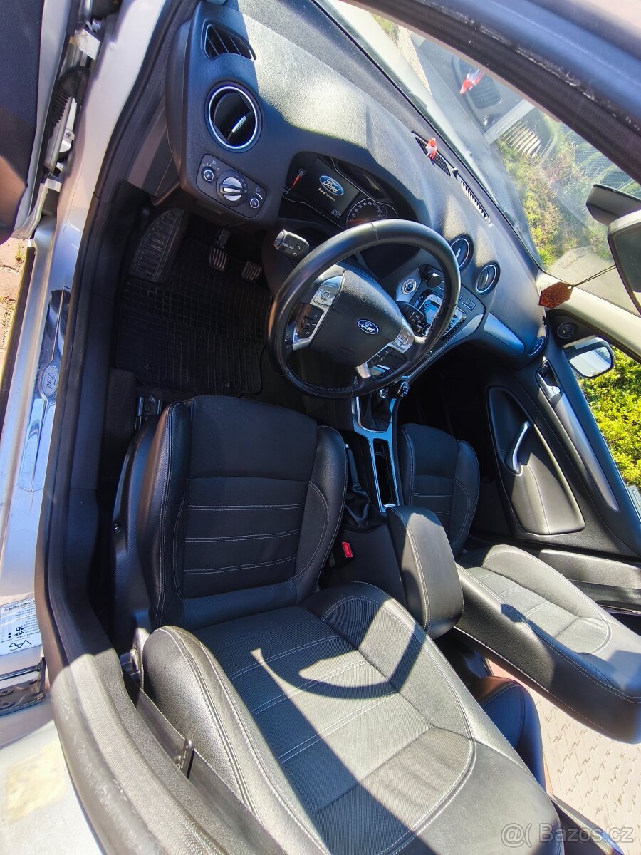 Ford Mondeo 2.0 TDCi 120 kW combi - 7