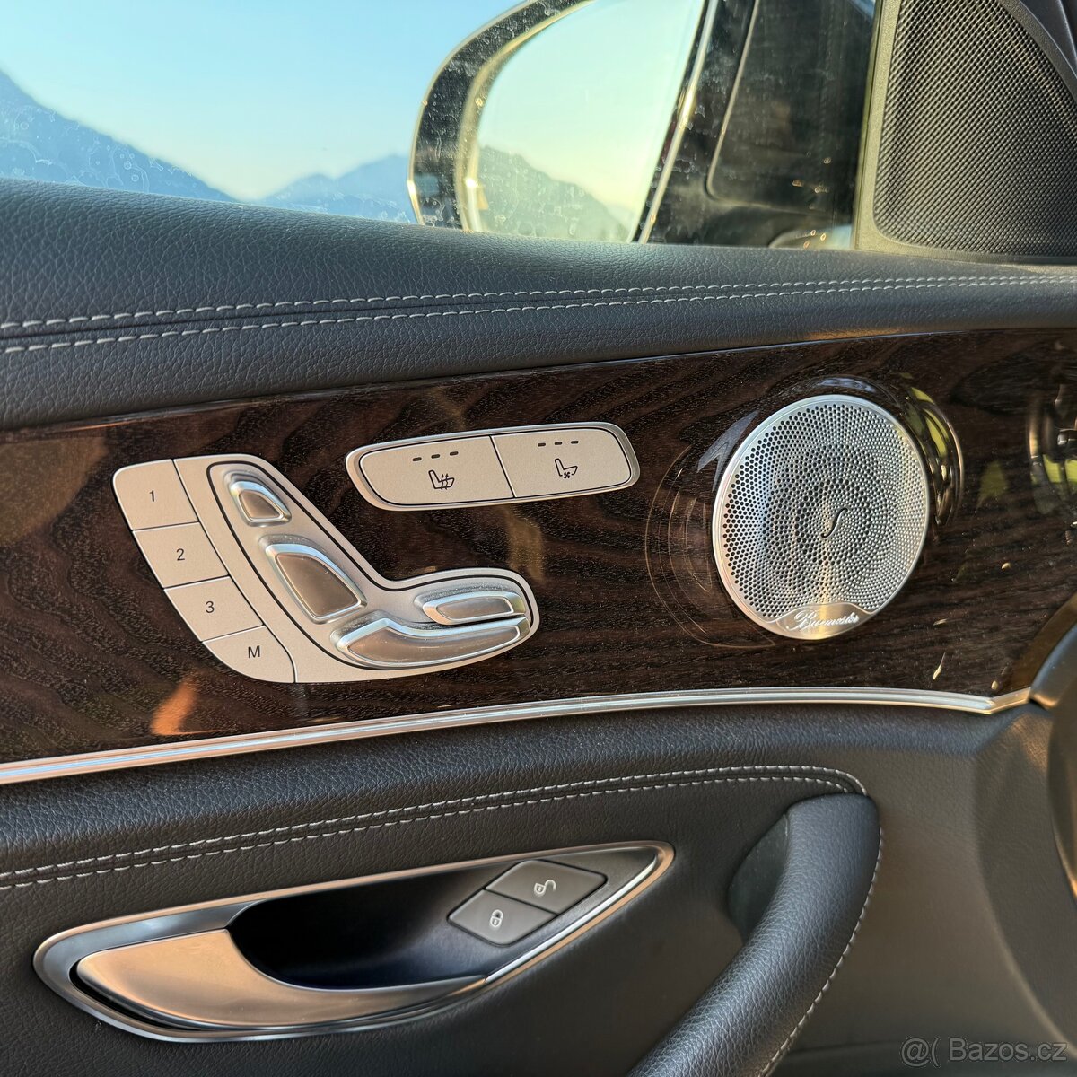 Mercedes benz E300De facelift,krásná výbava,servis Mercedes - 7