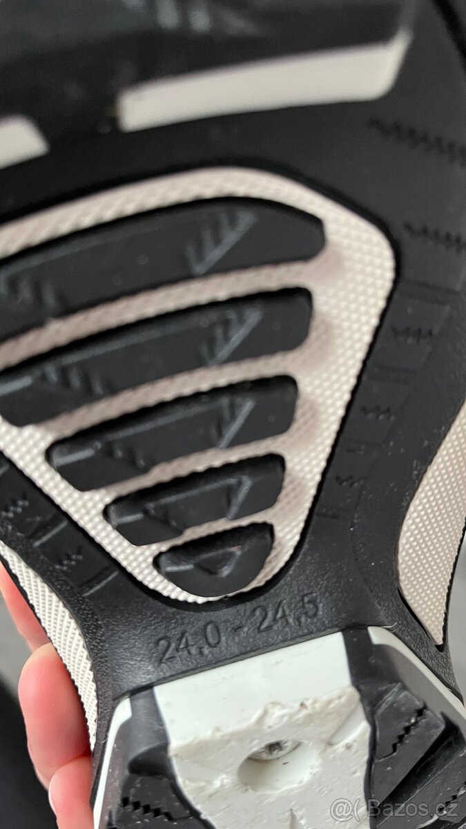 Dámské lyžáky Atomic vel. 24 - 24,5 - 7